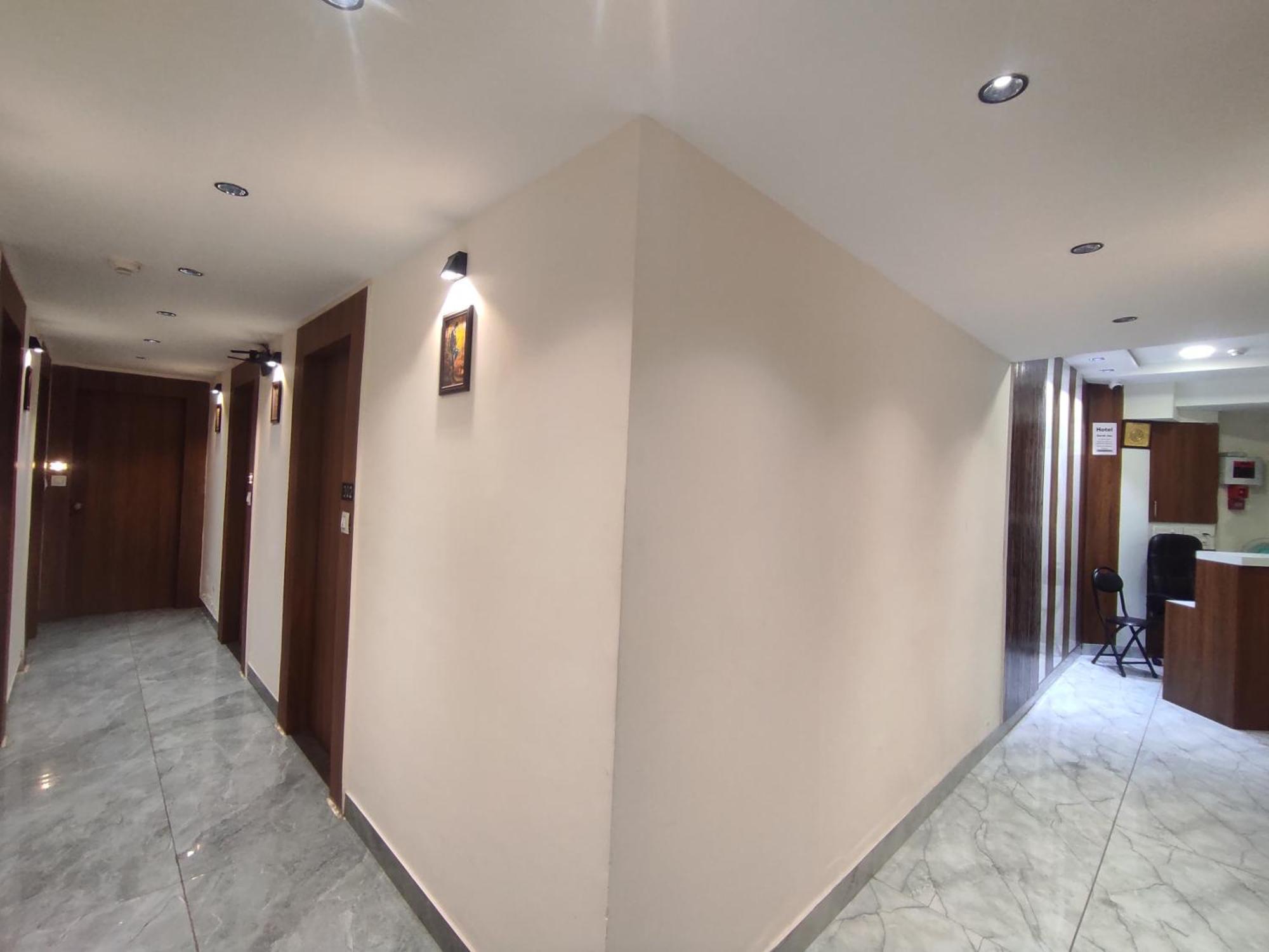 Hotel Earth Inn, Subhash Bridge, Rto Circle, Ахмедабад Екстериор снимка